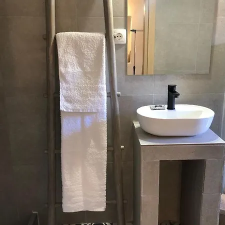 Solo Traveler Apartment Ermoupoli