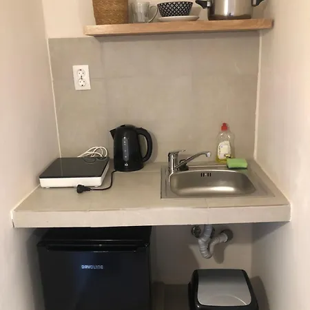 Renovated Studio Near The Port & Ano Syros Apartamento *