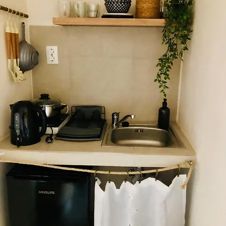 Apartment Renovated Near The Port & Ano Syros *